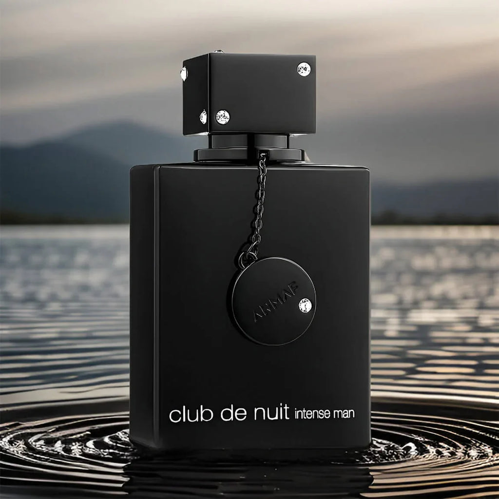 Club De Nuit Intense Man di Armaf Eau de Toilette 105ml
